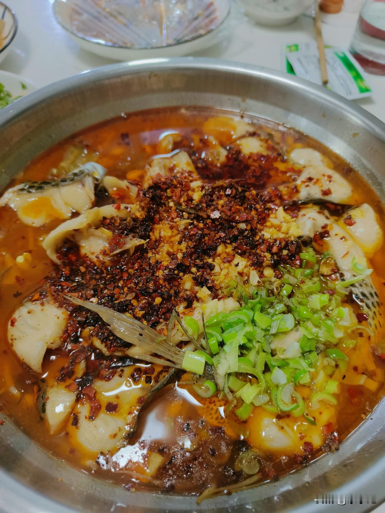 炒菜该不该加水？原来90%的人都加错了！后厨老师傅揭秘加水的科学门道
 
每次炒