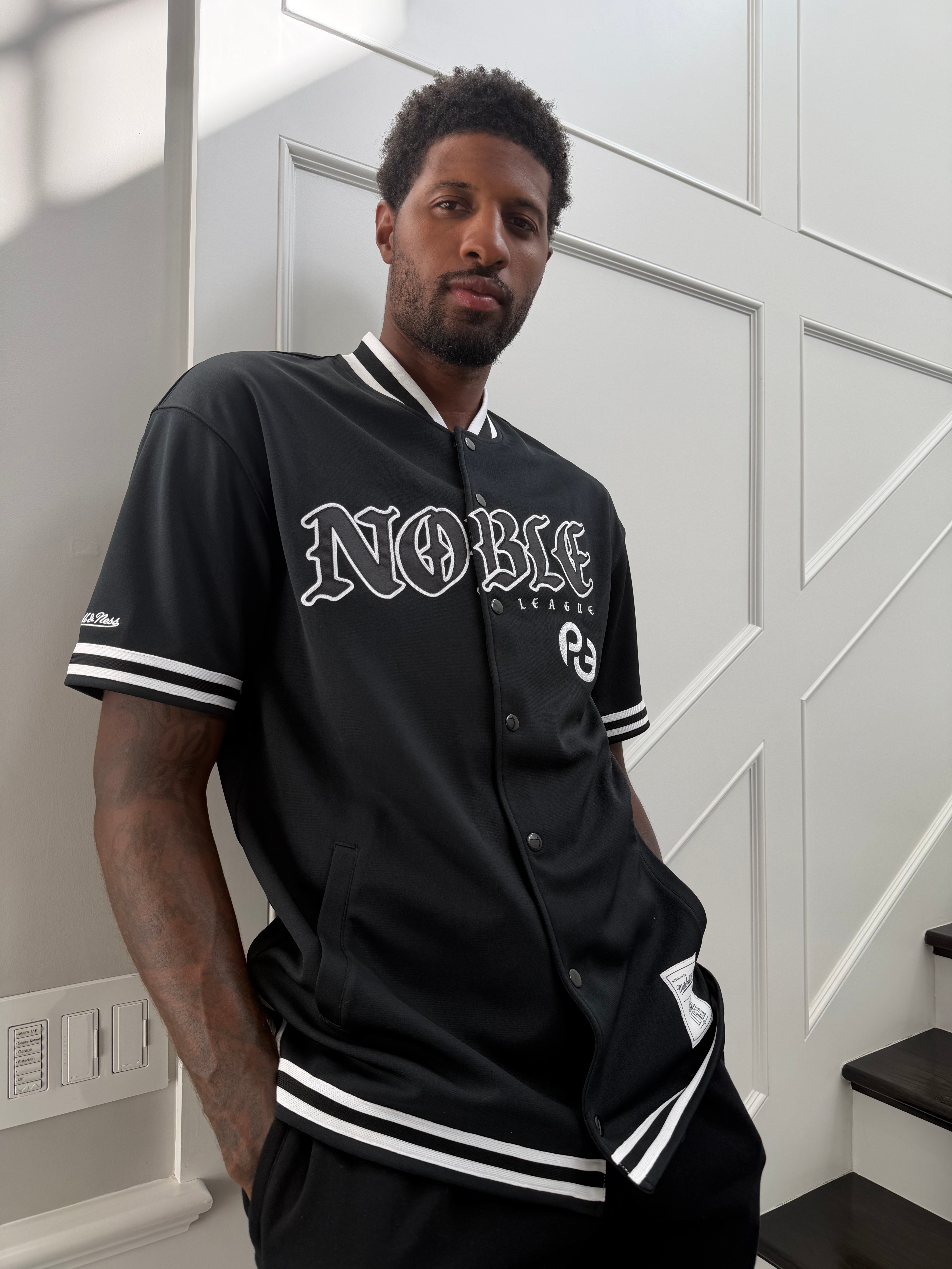 这件棒球衫有球迷入手了吗？感觉如何啊？保罗乔治中国行NBA点赞成金PaulGeo