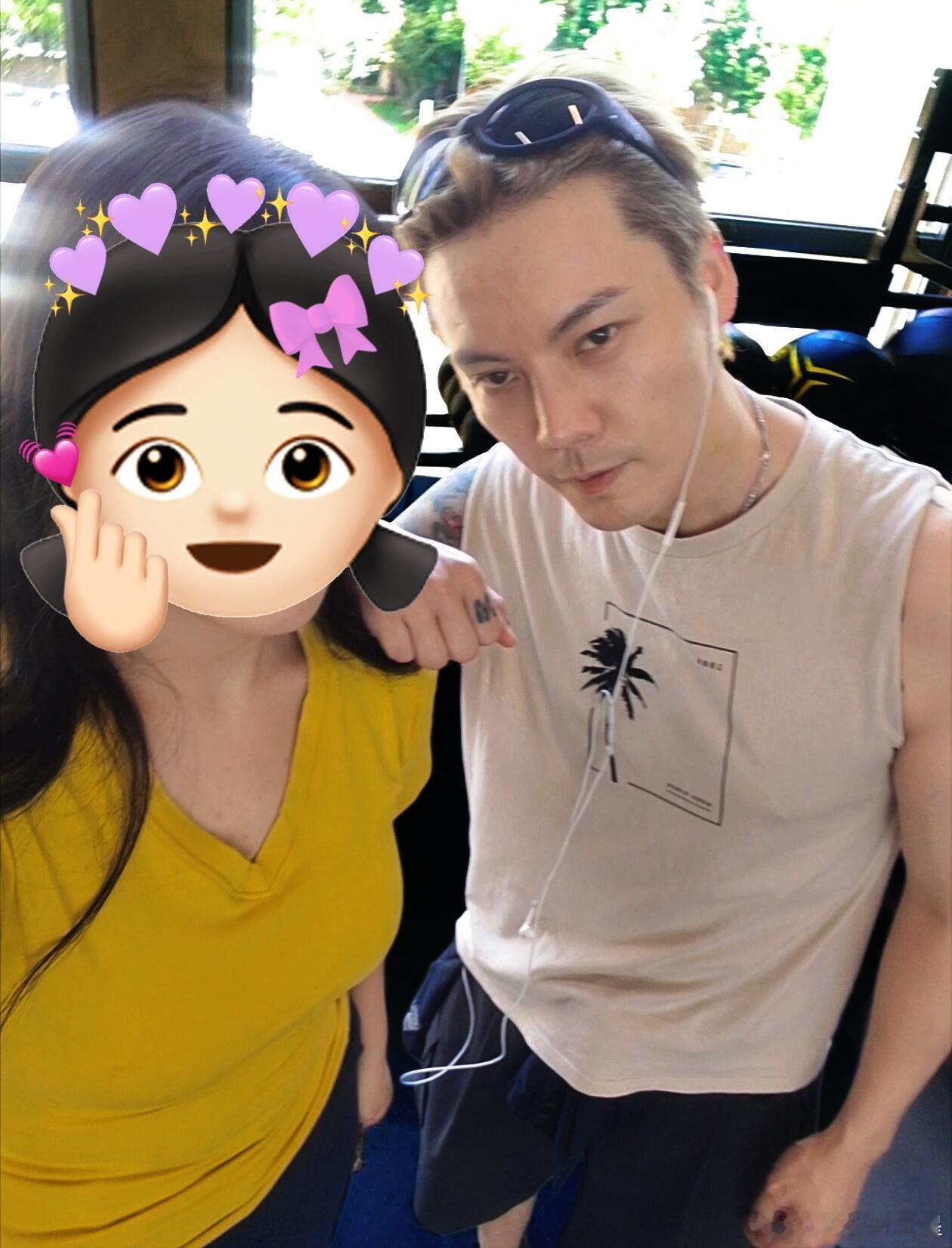 哈哈哈哈哈哈哈 怎么这么好笑的伟霆网友在健身房偶遇陈伟霆陈伟霆被认出说是陈伟霆弟