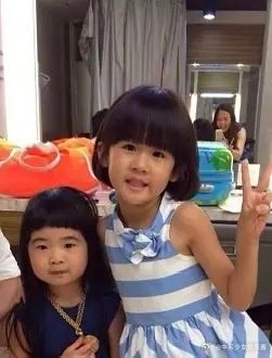 陆毅是怎么样养女儿的啊，这颜值太高了，可以出道了 ​​​