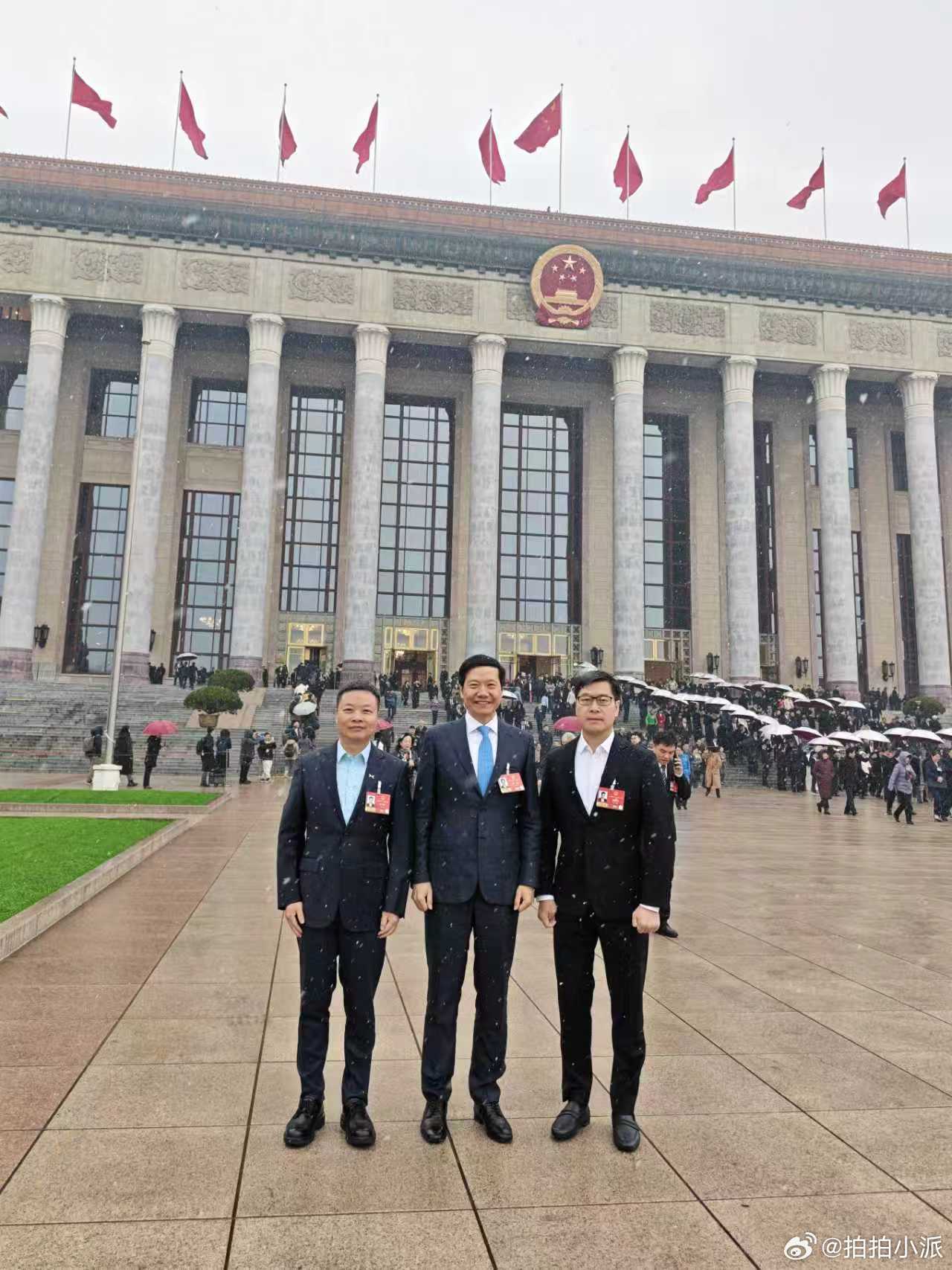 雷总和大师兄的关系果然还是一如既往的铁