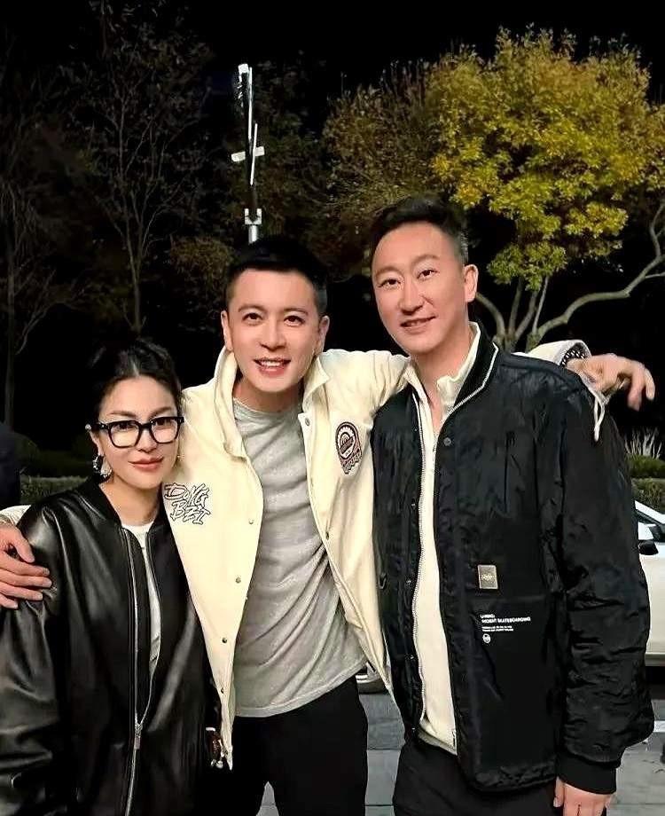 辽宁主场70-86不敌青岛，我发现2个颇为有趣现象[玫瑰]

终场哨响时，记分牌