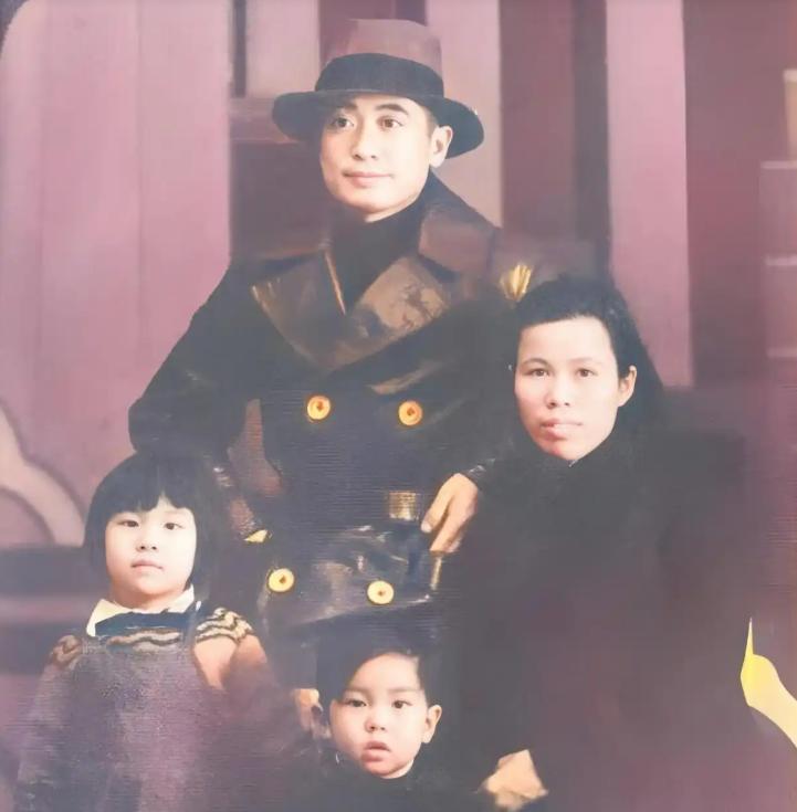 1949年，宋美龄三次发出邀请，许诺她后半生的富贵安康，她却三次摇头拒绝。“我丈