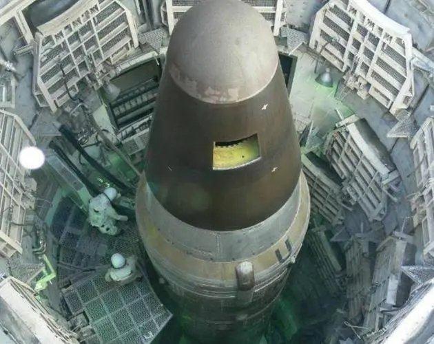 俄罗斯不会失败，为什么。核大国的靠山就是核武器。现在北约和美国实际上已经参战。俄