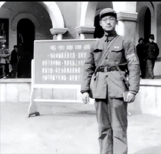 1962年，陈再道的儿子因为通敌被抓进了监狱，此事很快传到了毛主席耳中，得知此事