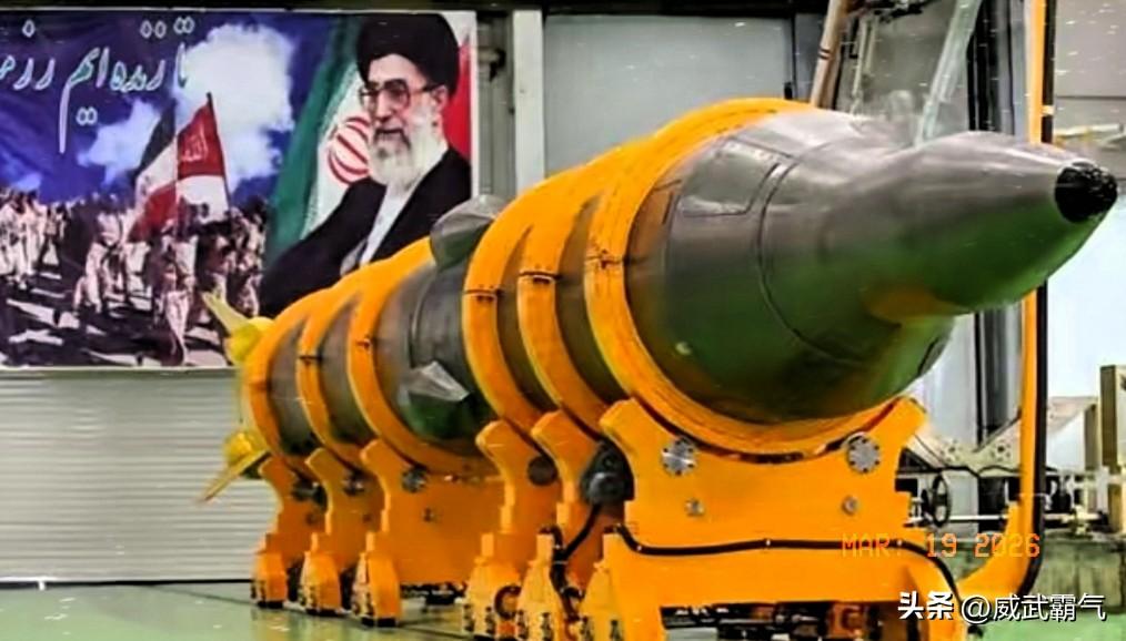 伊朗硬扛美国，愣是没倒！很多人以为这证明了伊朗有多强。错了！这场冲突真正打穿的不