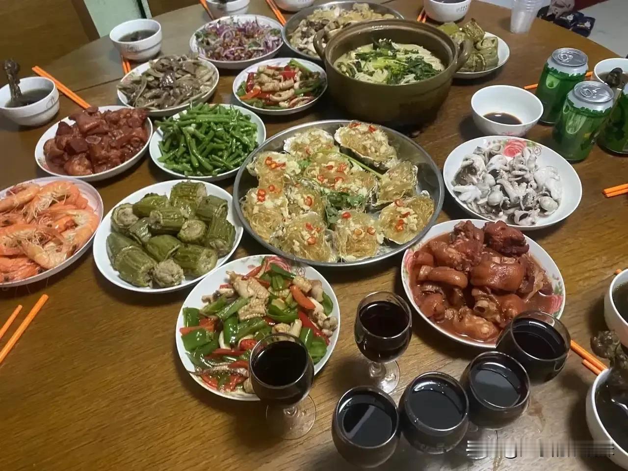 朋友啊，中秋的假期就像指尖溜走的细沙，短暂得让我们还未来得及相聚。当时明月在天，