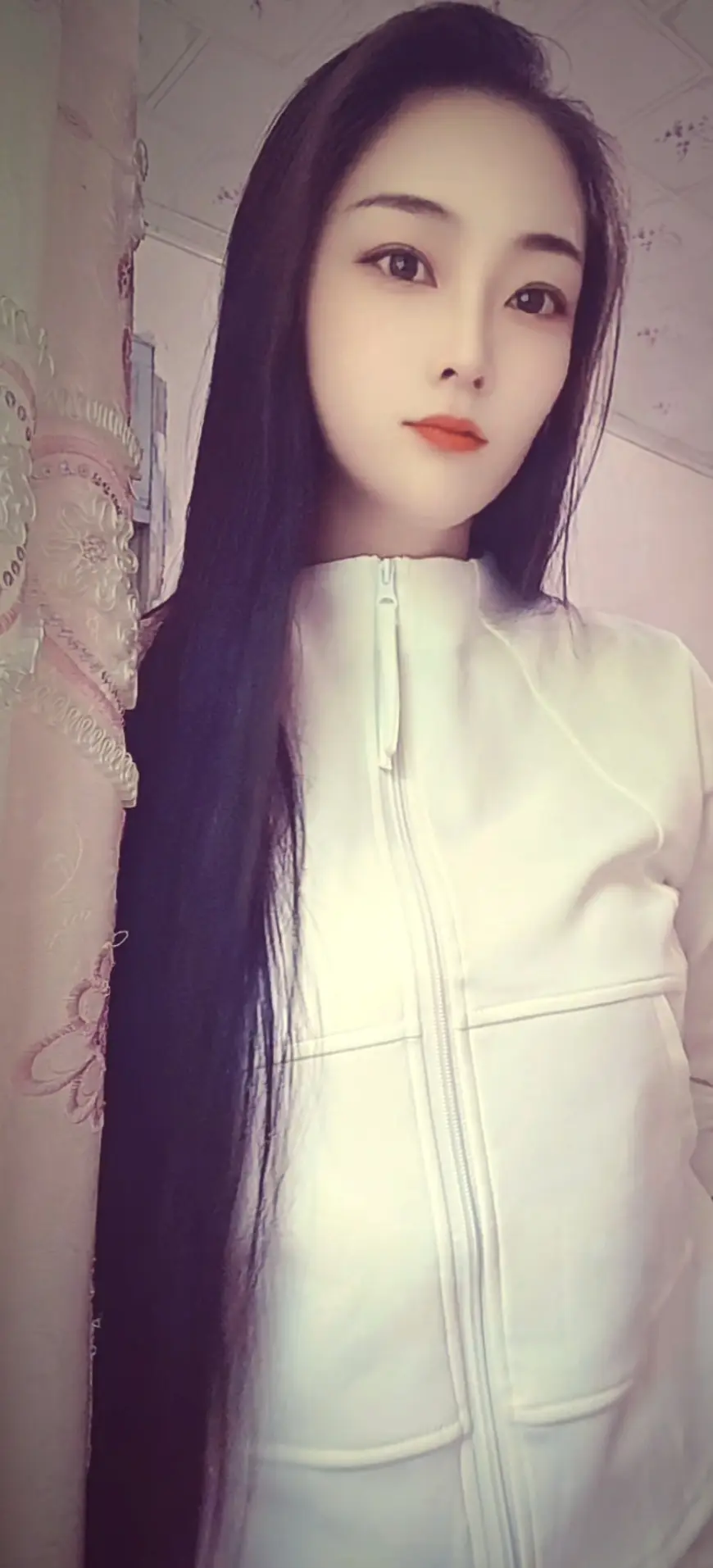 用最宽的心，装最多的福，          希望日子安静，抬头皆是温柔……