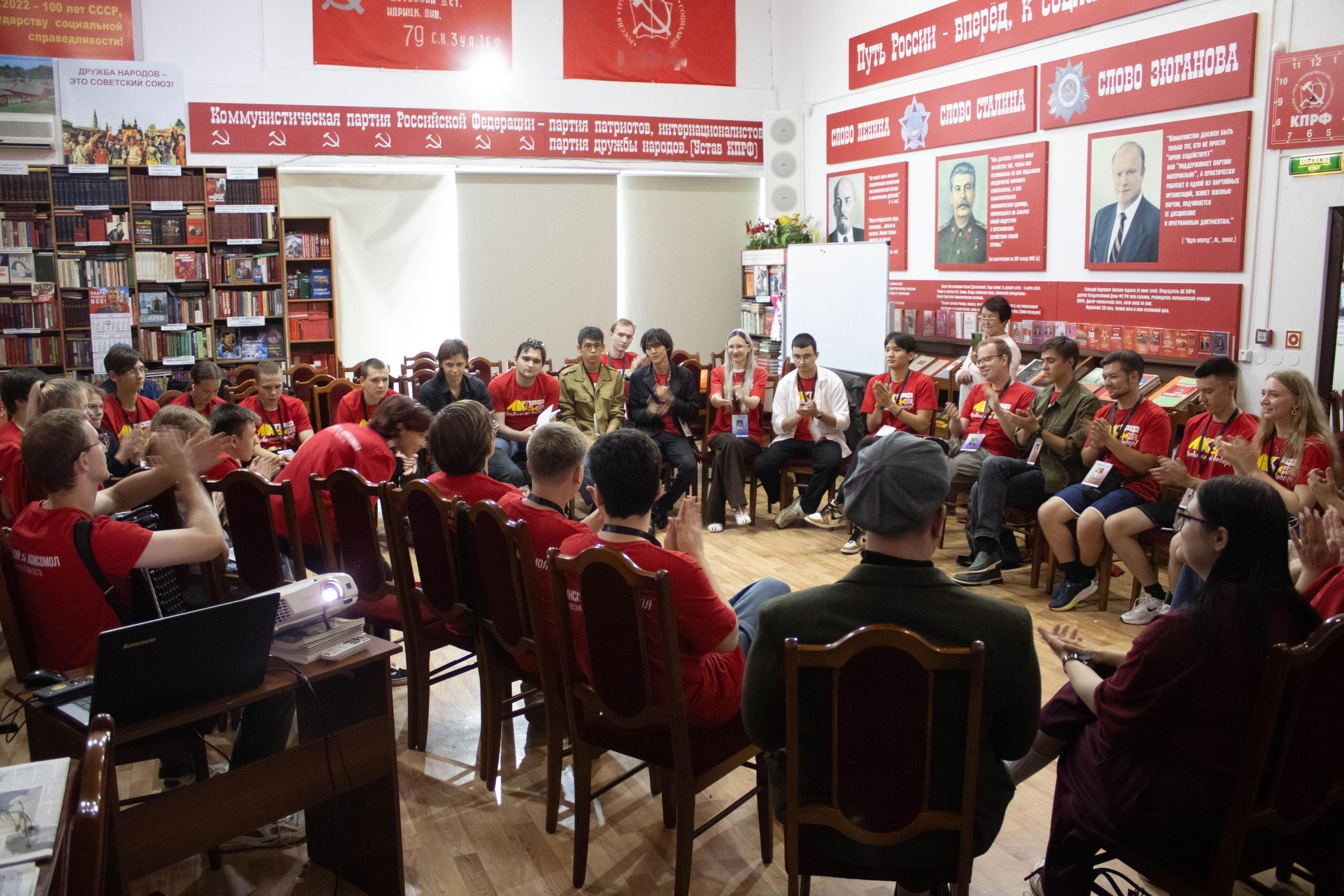 《“龙卷风‑2026”：西伯利亚共青团积极分子集会在克拉斯诺亚尔斯克落幕》这场为