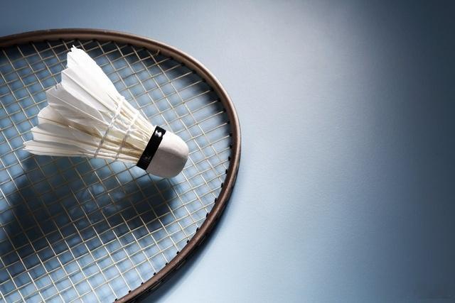 羽毛球改15分制基本上要通过了。明年世界大会正式通过。这会有利于进攻选手。之所以