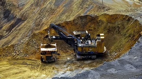 日本想从中国收废品提炼稀土，应对出口制裁，引起外界关注。

2月25日，日本环境