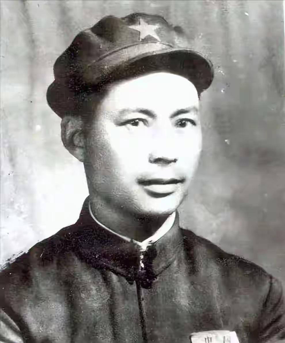 1952年6月朝鲜战场，志愿军67军军长李湘，正带领部队在磨不隅修筑坑道迎战美军
