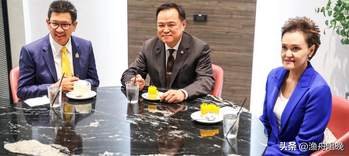 泰国执政的自豪党全力迎战明年的大选，阿努廷宣布了自豪党阵营内已确认的三名首相候选