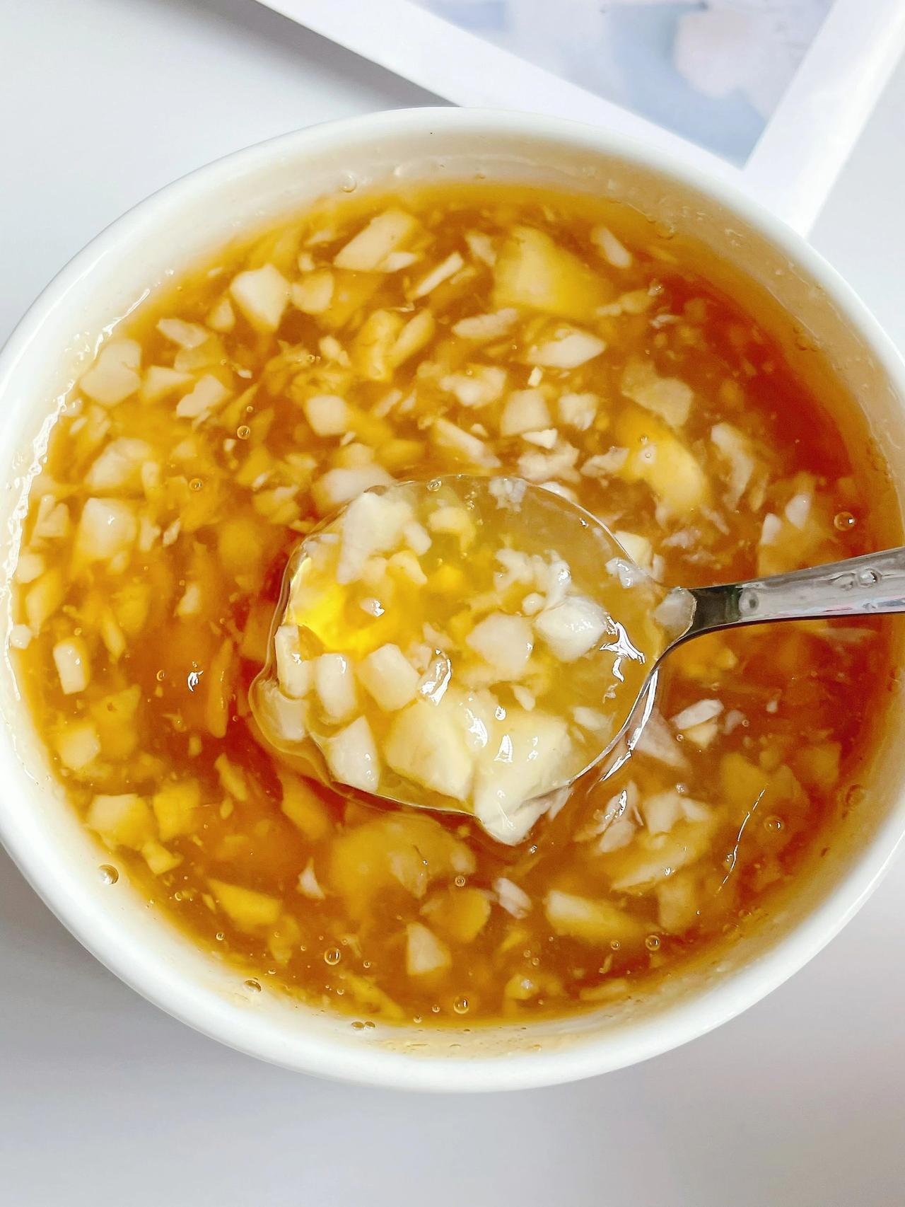 建议夏天把奶茶换成它！真的巨巨巨好喝！！
糖水店很火爆的马蹄爽，在家也能复刻成功