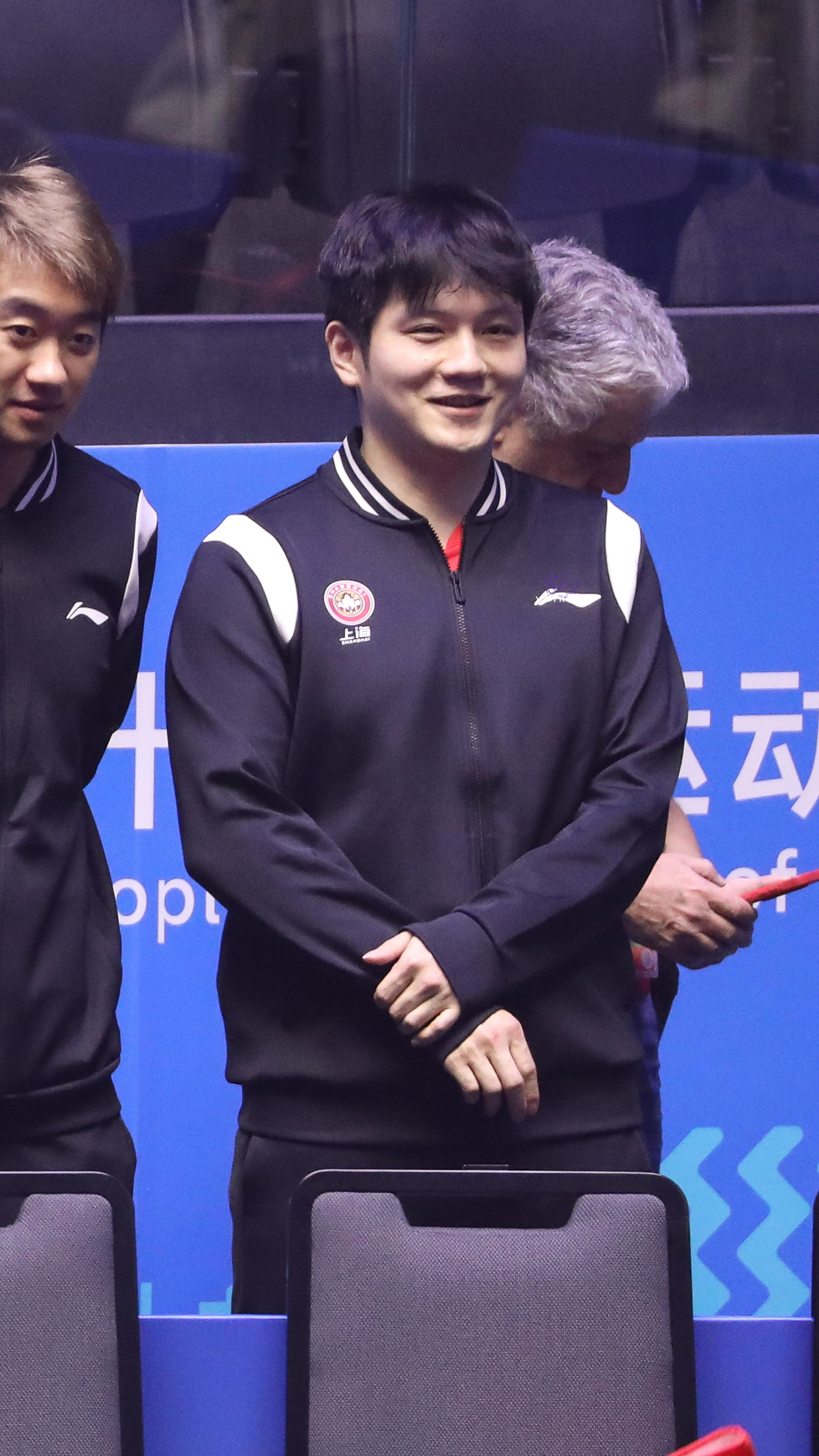 一直一直开怀吧 「20251118第十五届全运会男团半决赛」东东晚安 明天决赛加