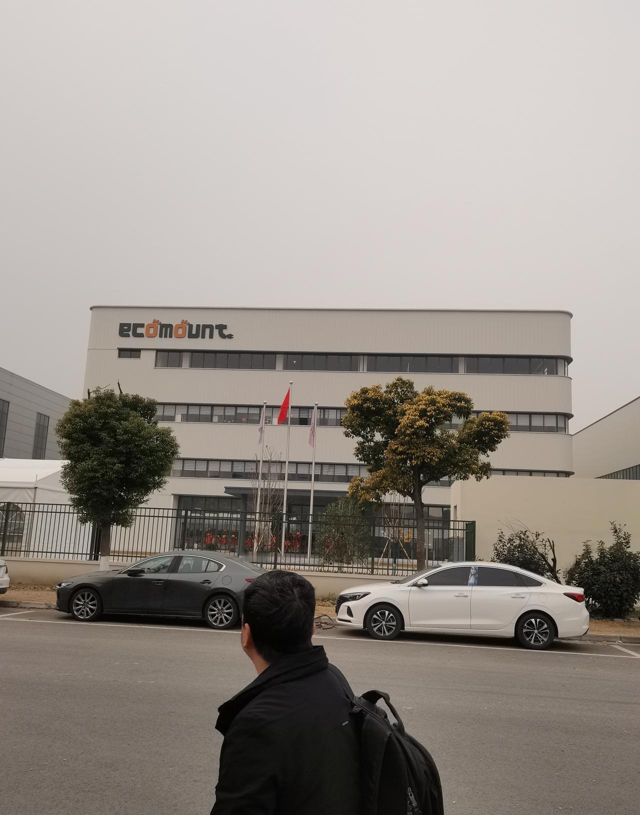 德国许多家族企业在疫情三年内，年均增速超过30%。

这些企业并非巨头，却在