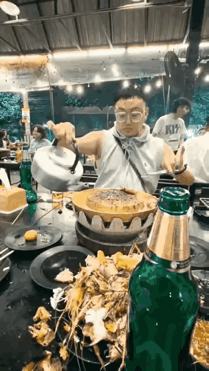 我有个问题，
这个是公的还是母的。