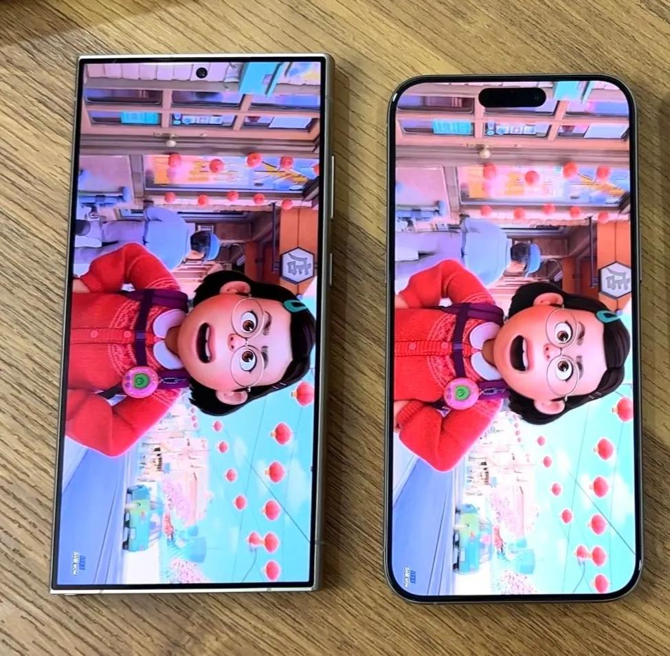 [狗头]很多人说三星屏幕硬件好，软件差，不如iPhone，不过这次S24 Ult