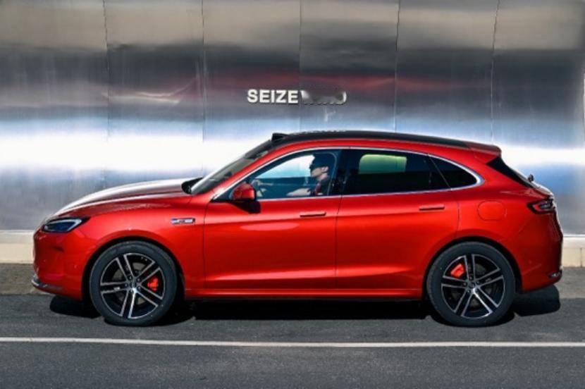 辅助驾驶有啥不同？问界新M5 Ultra与特斯拉Model Y体验对比
每日超过