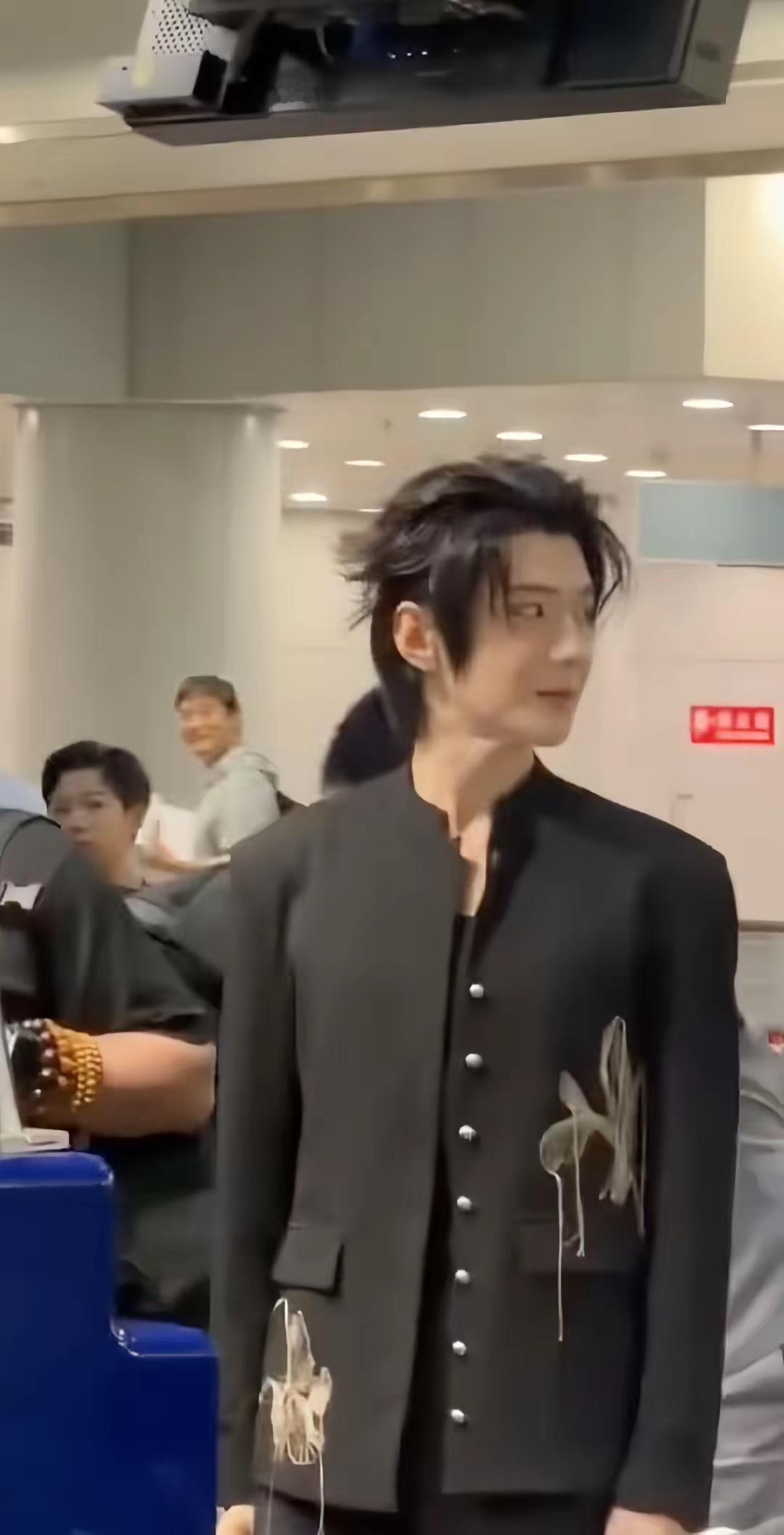 大背头的郝熠然怎么可以这么帅