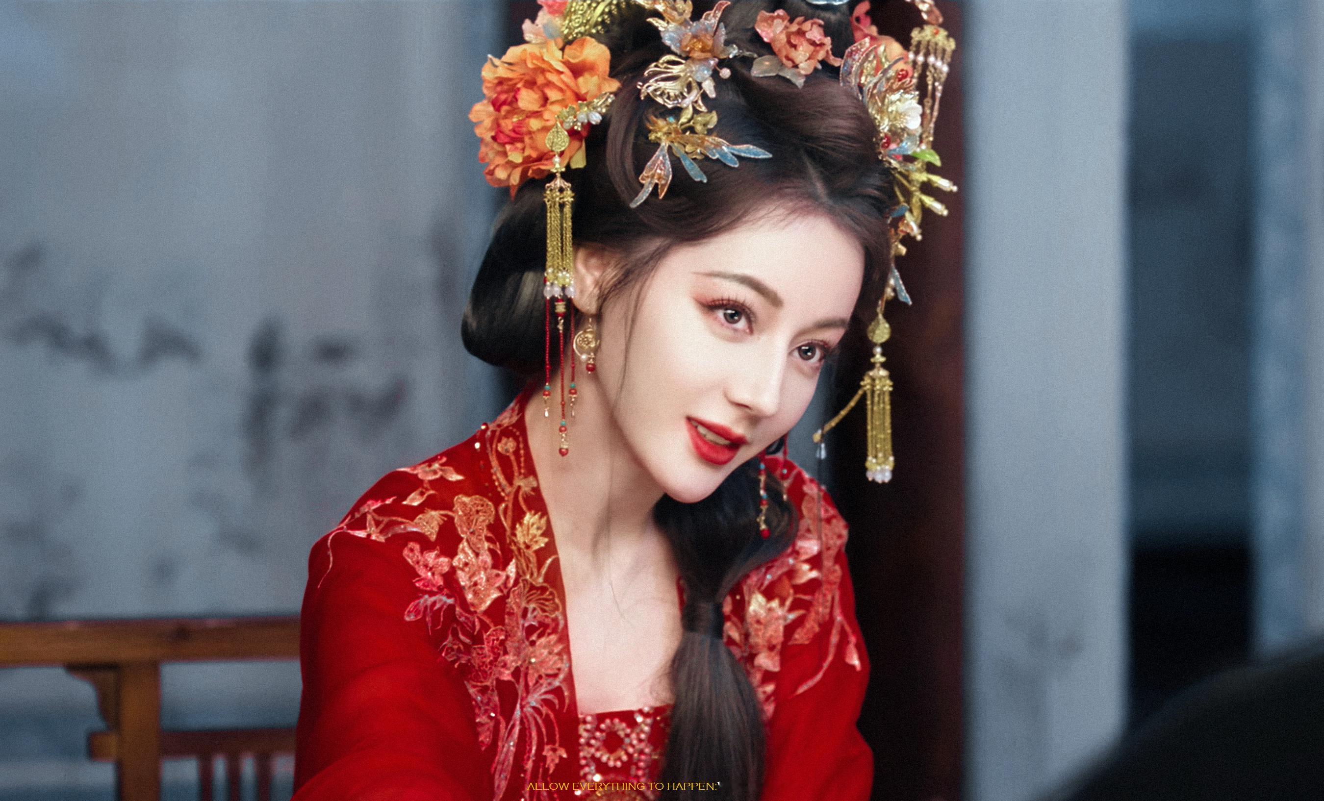 好美啊 美丽的花魁娘子听人讲故事想到了我剪过的慕容安