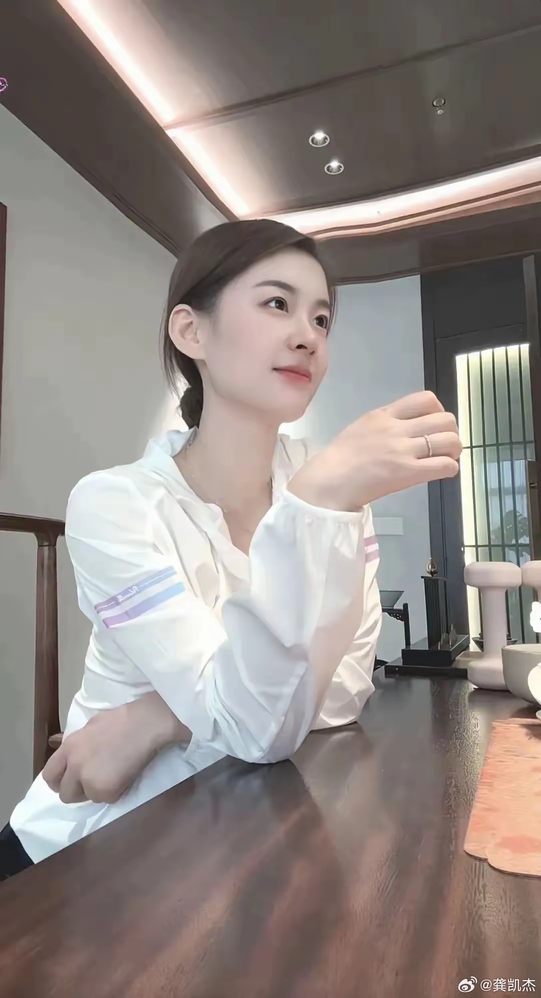 盯紧自己的股票，相信自己的股票～～～白富美。 ​​​