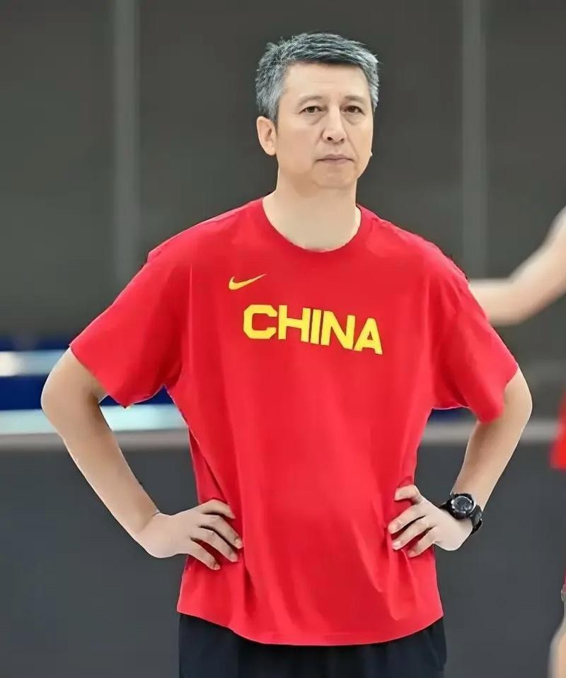 中国男篮惨败日本男篮 中国男篮主教练郭士强赛后新闻发布会回应本场比赛：他强调我们
