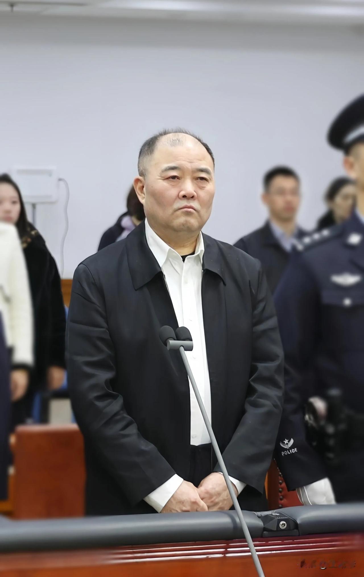 “扫黑除恶”高压态势下，只要是黑社会性质的个人或团伙，一律从严从快依法严惩，那么
