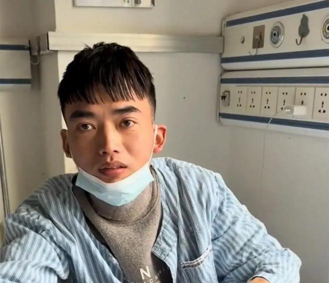 绚丽的浮世画卷又添上一笔沉重的色彩，连绵不断的人生离合苦乐交织，让我们这些吃瓜群