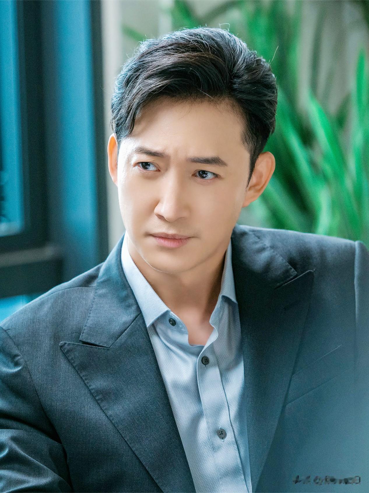 突然发现：智性恋，有点可怕！..

罗英子被刑S拘L后，陈硕没怎么费劲儿，就拿到