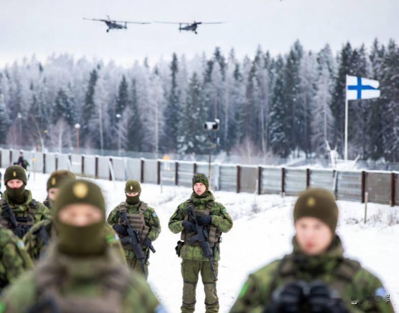 芬兰动用预备役人员加强边境管控
 
芬兰武装力量已召集预备役人员参加集训，训练内