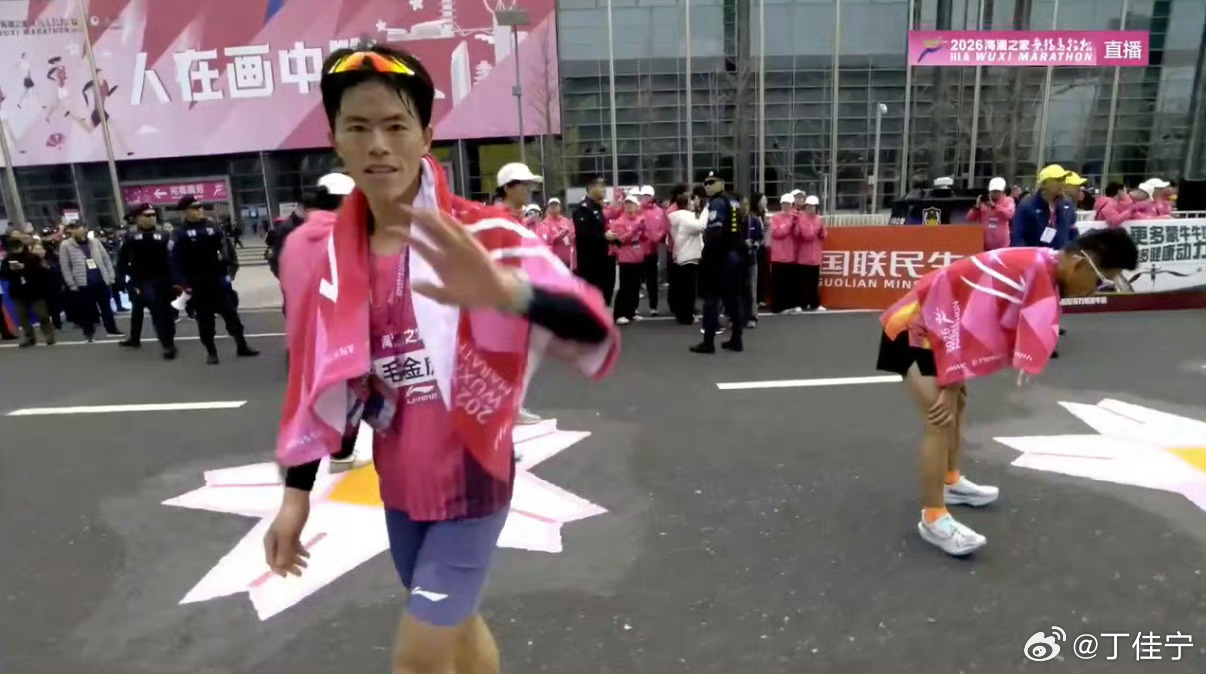 毛金虎无锡马拉松国内男子冠军毛金虎首马获亚军2026无锡马拉松，毛金虎首马获得亚