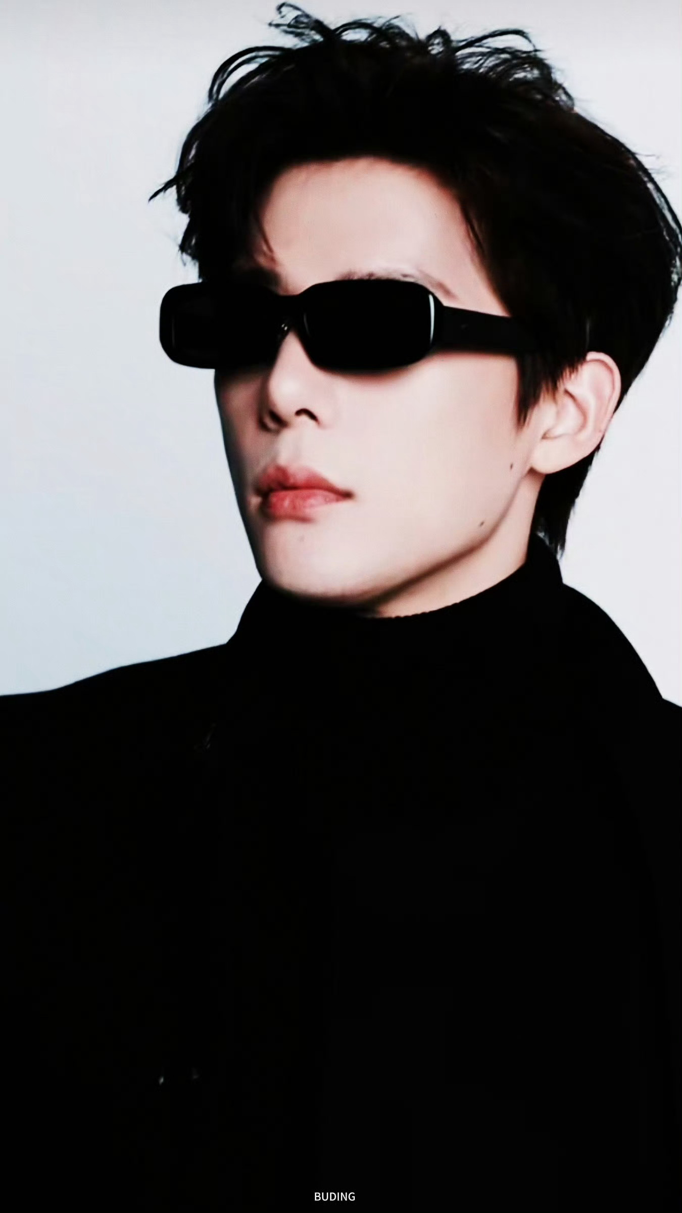 王安宇季清和   王安宇celine品牌大使 说星星漂亮的人，一定没见过你的眼睛