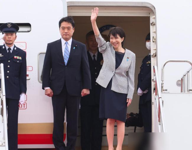 4月30日，高市早苗专机即将进入起飞准备阶段，在高市动身前夕，中方撕破日方伪装，