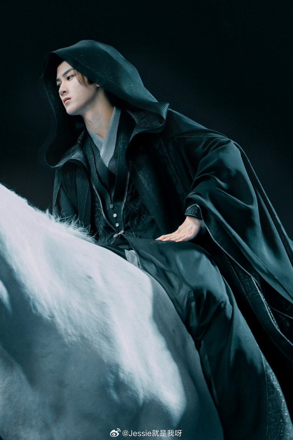 第一眼惊艳的人 足够记好几百年檀健次相柳古偶第一个百亿角色 jct檀健次谢却山