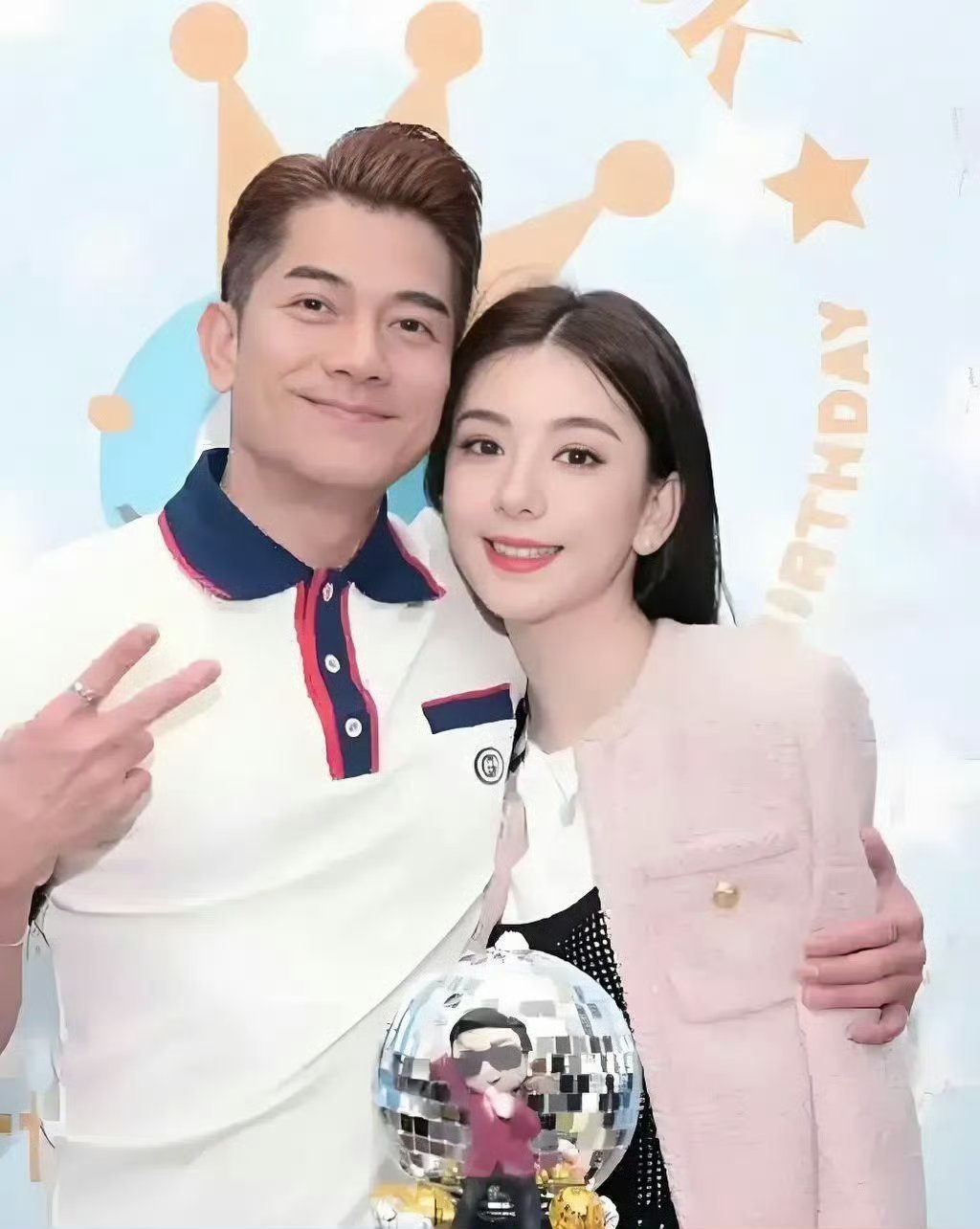方媛郭富城庆祝结婚八周年八载时光悠悠，方媛与郭富城的爱情却愈发醇厚。从青涩到成熟