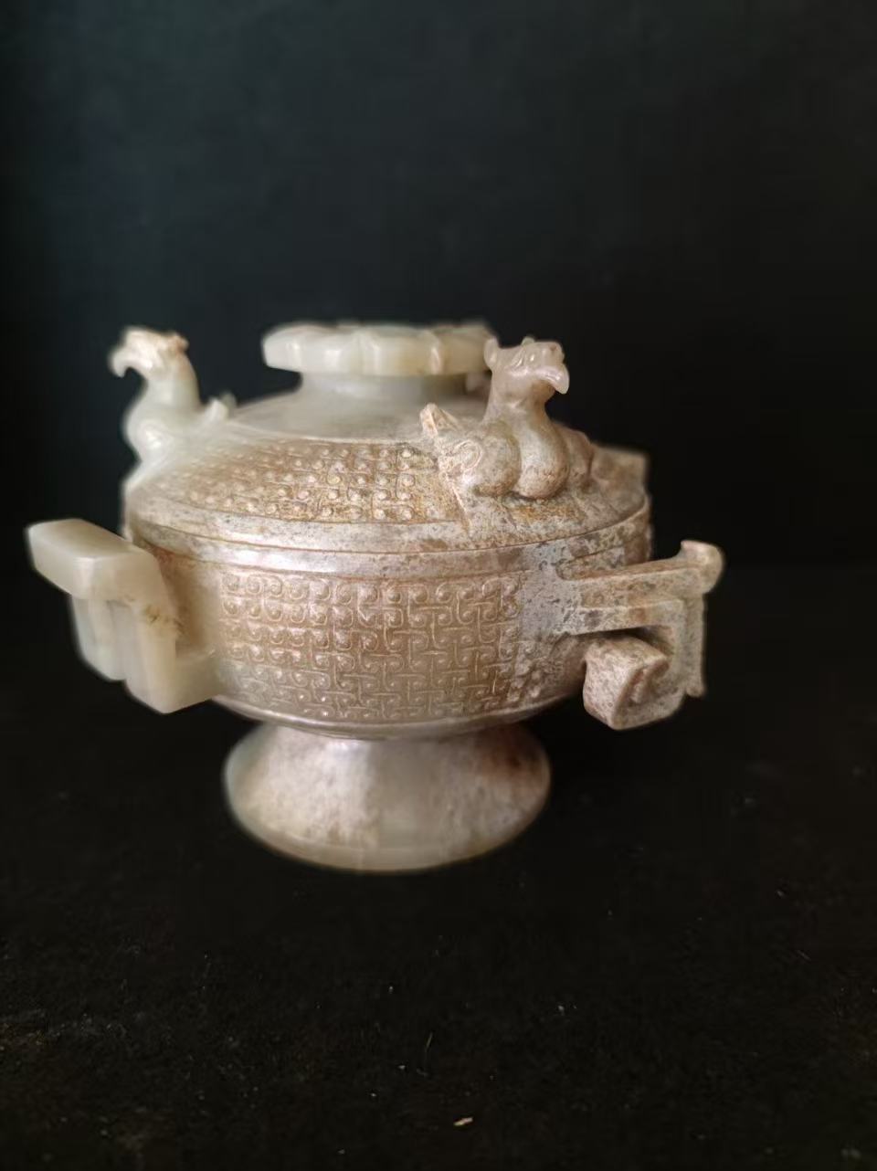 高古玉 汉代实用器，皇室制作，精美无比！用最好的新疆和田玉作材料，堪称玉器之高峰