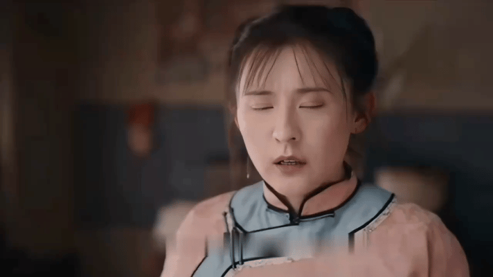 《灼灼韶华》收视很亮眼，开播就拿下高收视，热度一直没降。热依扎的演技没话说，把女