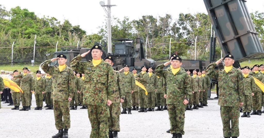 日本安保政策历经十年蜕变，已从专守防卫转向进攻性军事力量。2015年解禁集体自卫