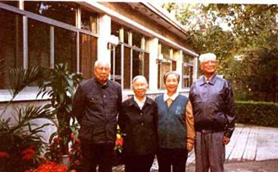 他与3位副职一起调总后，要求做调查研究再分工，张宗逊：不行！
“1975年3月，