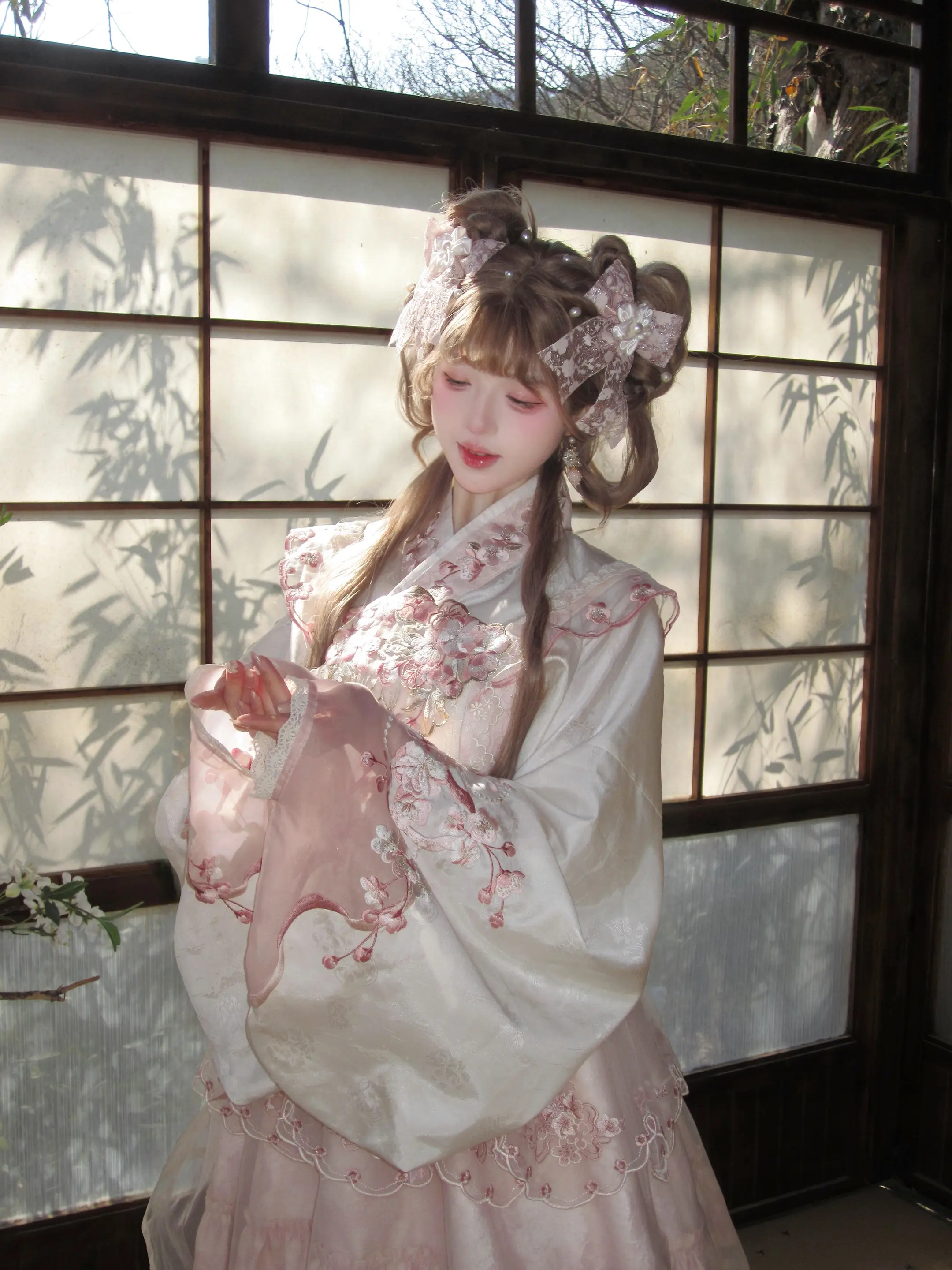 如人间过客 总追着虚无漂泊。