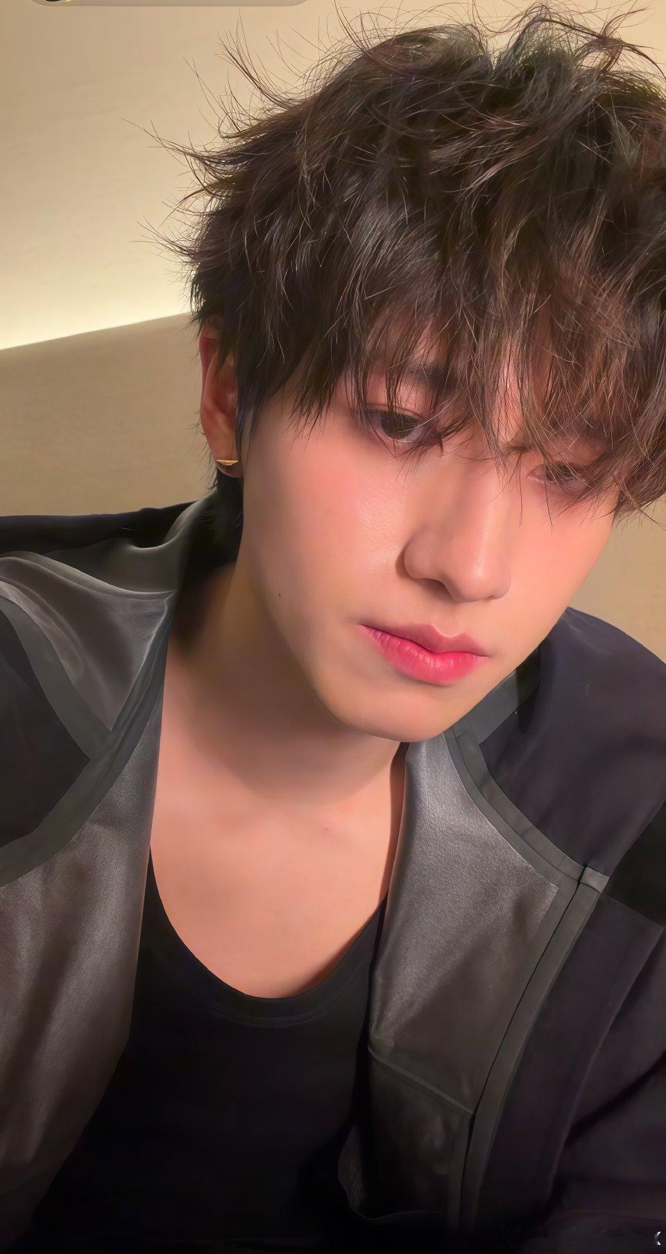 朱志鑫名利场怼脸帅得有点过分了吧 朱志鑫直播 