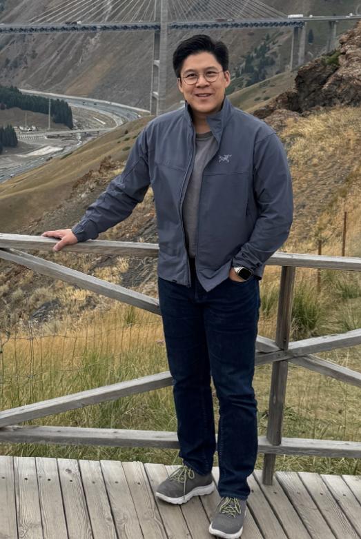 霍启刚首次公开个人财产！在港有 22 除物业，其中 8 处住宅，14 除商铺，除