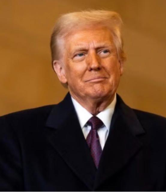 必须承认，那些小看了特朗普的人，现在都后悔了。特朗普的缺点不少，尤其是信口开河，