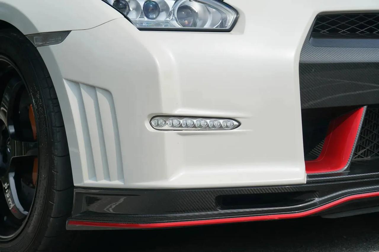 我要买GTR是什么梗？

我要买GTR是什么梗？这是头文字D里面的梗，充分表现G