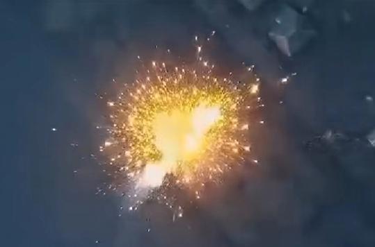 俄罗斯每天招新兵，乌克兰每天加班造无人机，谁更高一筹？随着西方援助乌克兰的先进武