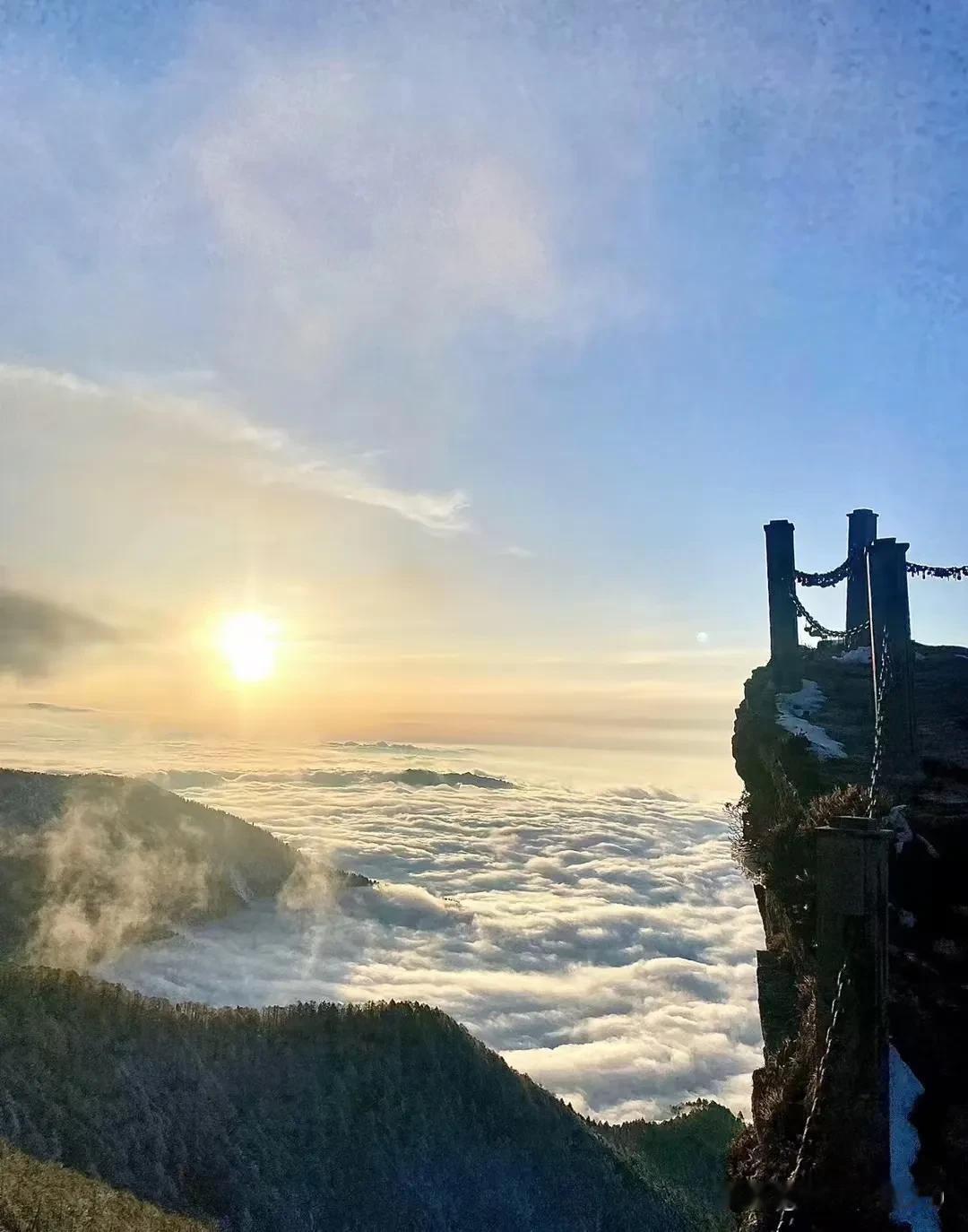 你身边有虚伪的人吗？
这个世界上最可怕的是虚伪的人，因为虚伪的人，总有一些东西藏
