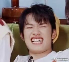 橹穆 张极守护全世界最好的极爸 