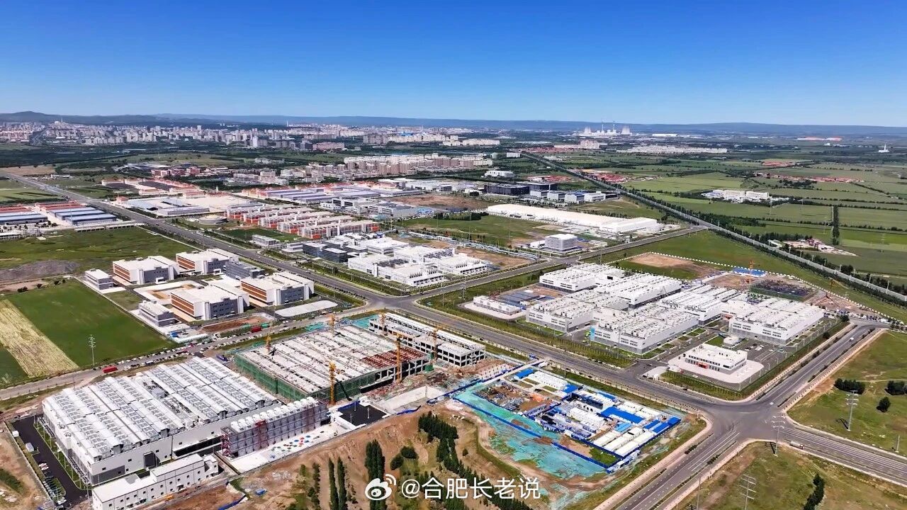 乌兰察布正成为亚太地区规模最大、增长最快的人工智能（AI）算力高地之一，一批头部