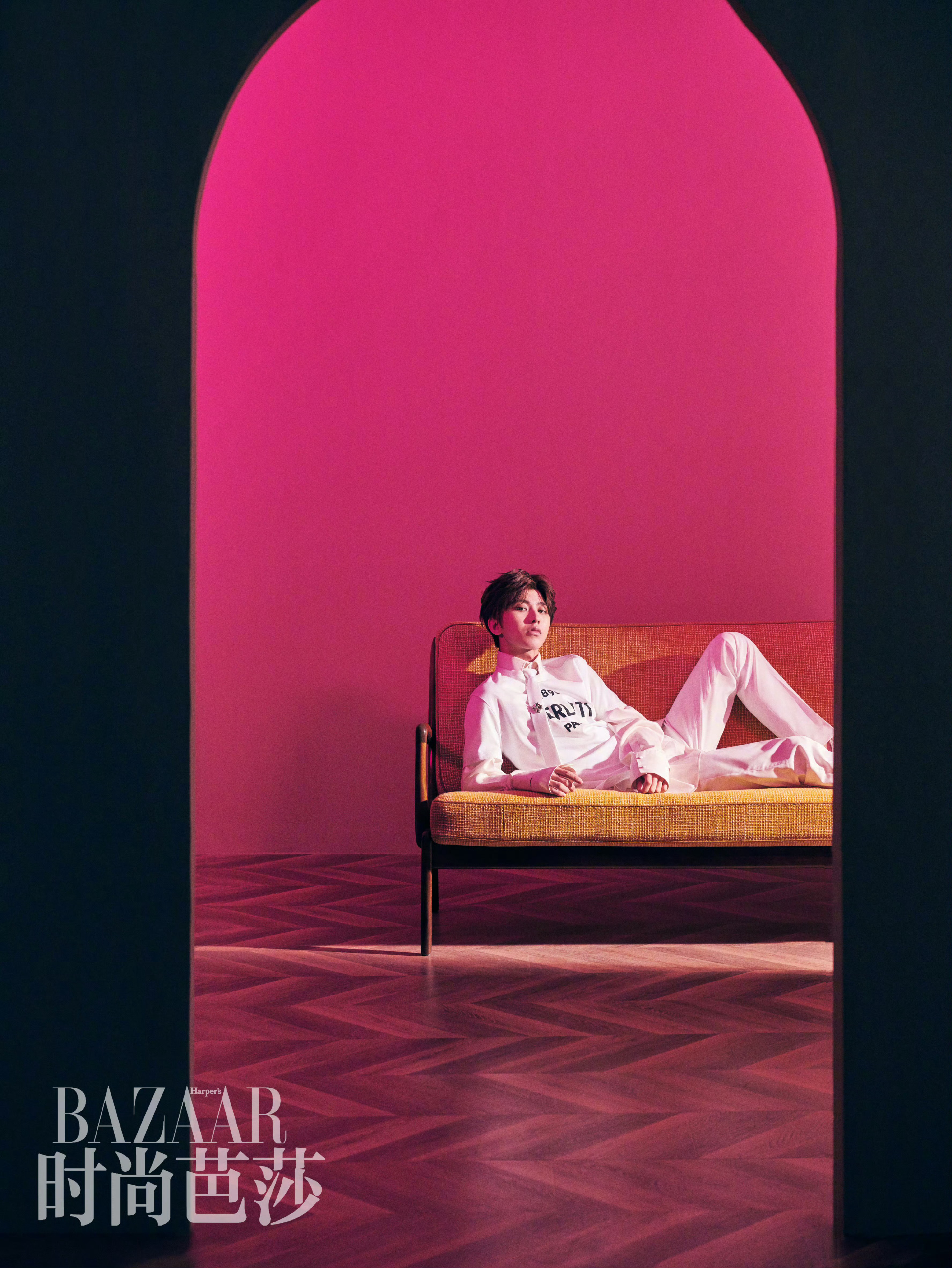 想起一个旧人了。 